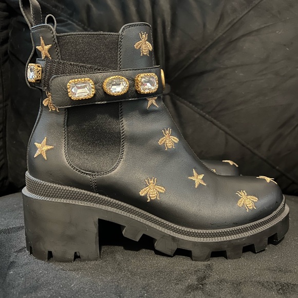 Gucci Embroidered Ankle Boots w/ rhinestones - Picture 3 of 6